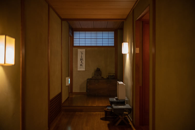 Yoyokaku Hallway 2