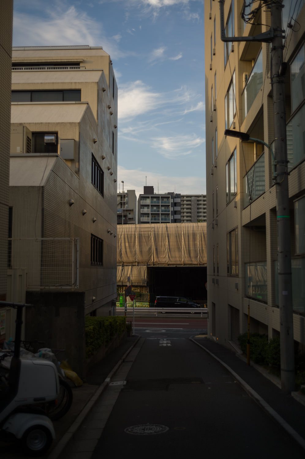 A shot from TOKIO TŌKYŌ TOKYO